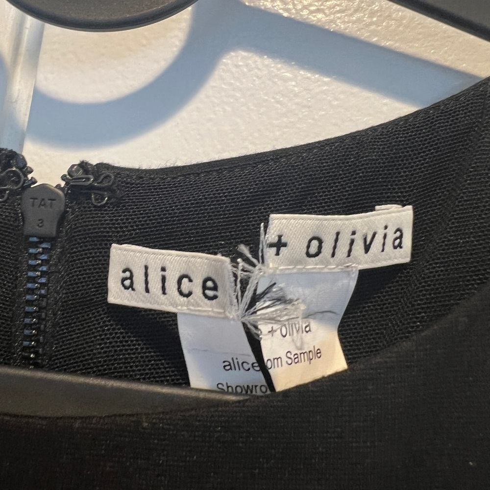 NWT Alice Olivia Dress Size 2-4 - Picture 3 of 4
